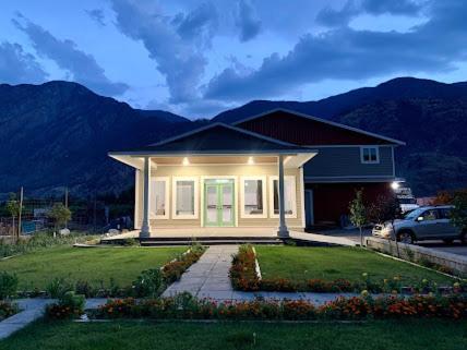 Orchard View Motel Keremeos エクステリア 写真